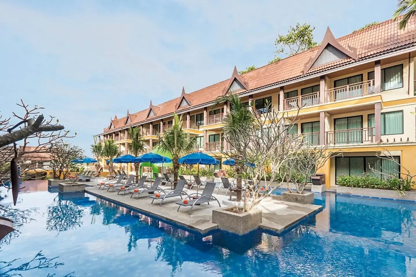 Diamond Cottage Resort & Spa OUTDOOR_POOL