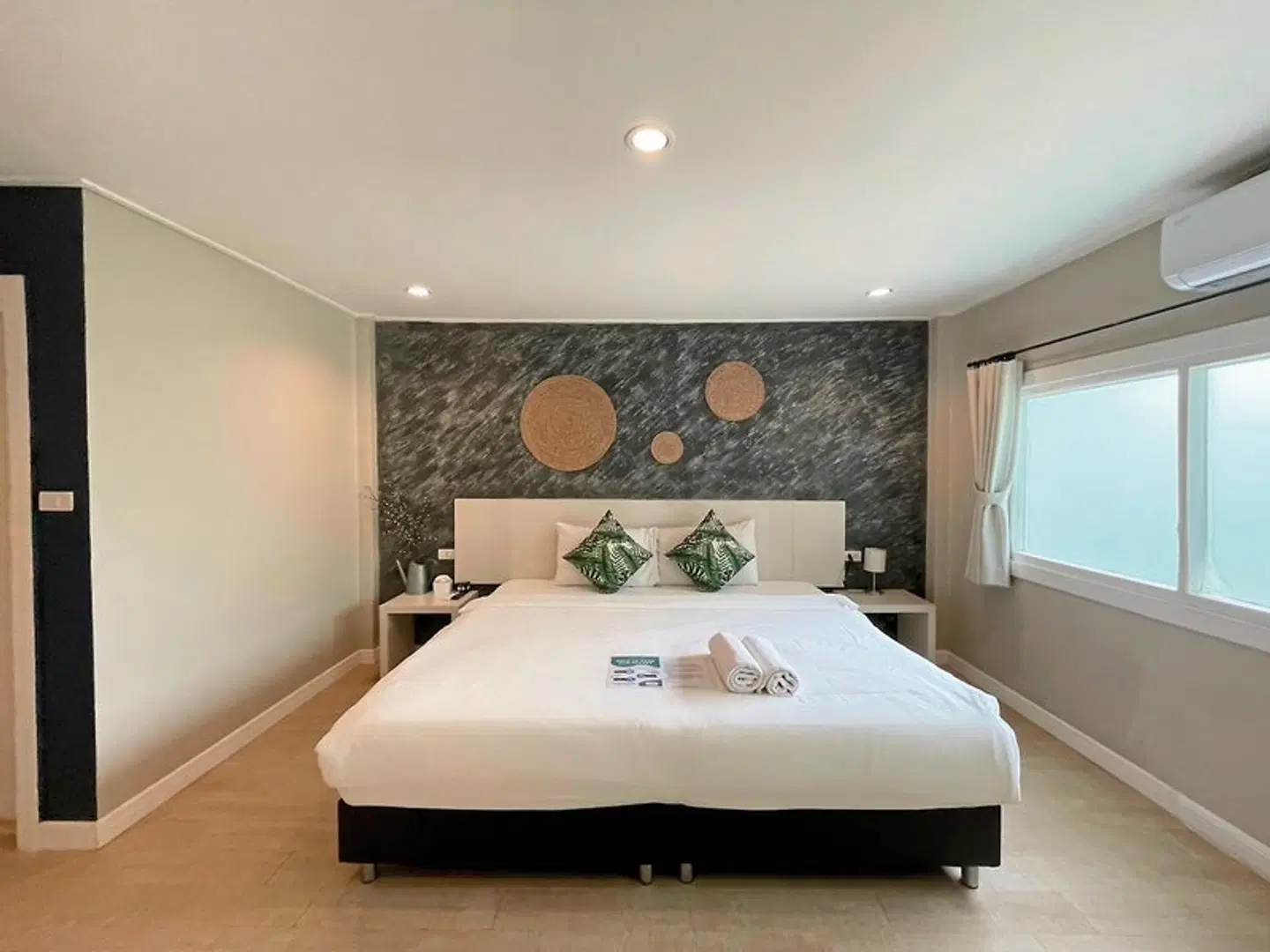 Let's Hyde Resort & Villas ROOM_EXAMPLE