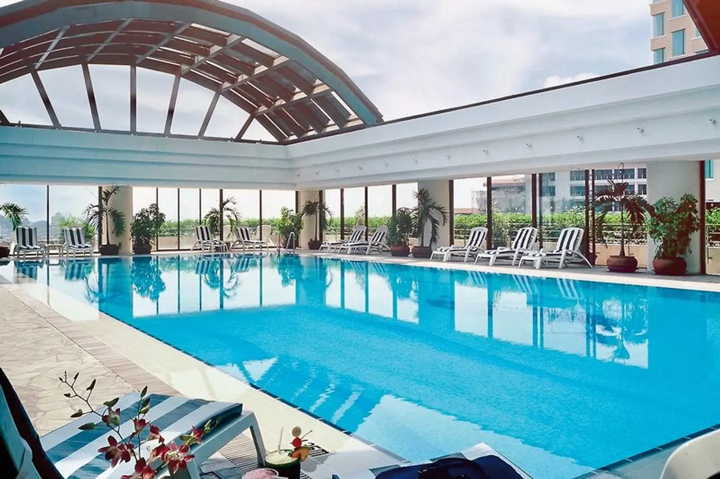 Pan Pacific Hanoi Hallenbad