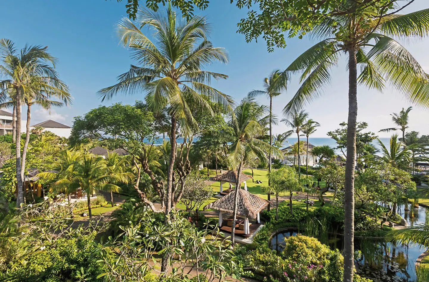 The Seminyak Beach Resort & Spa Garten