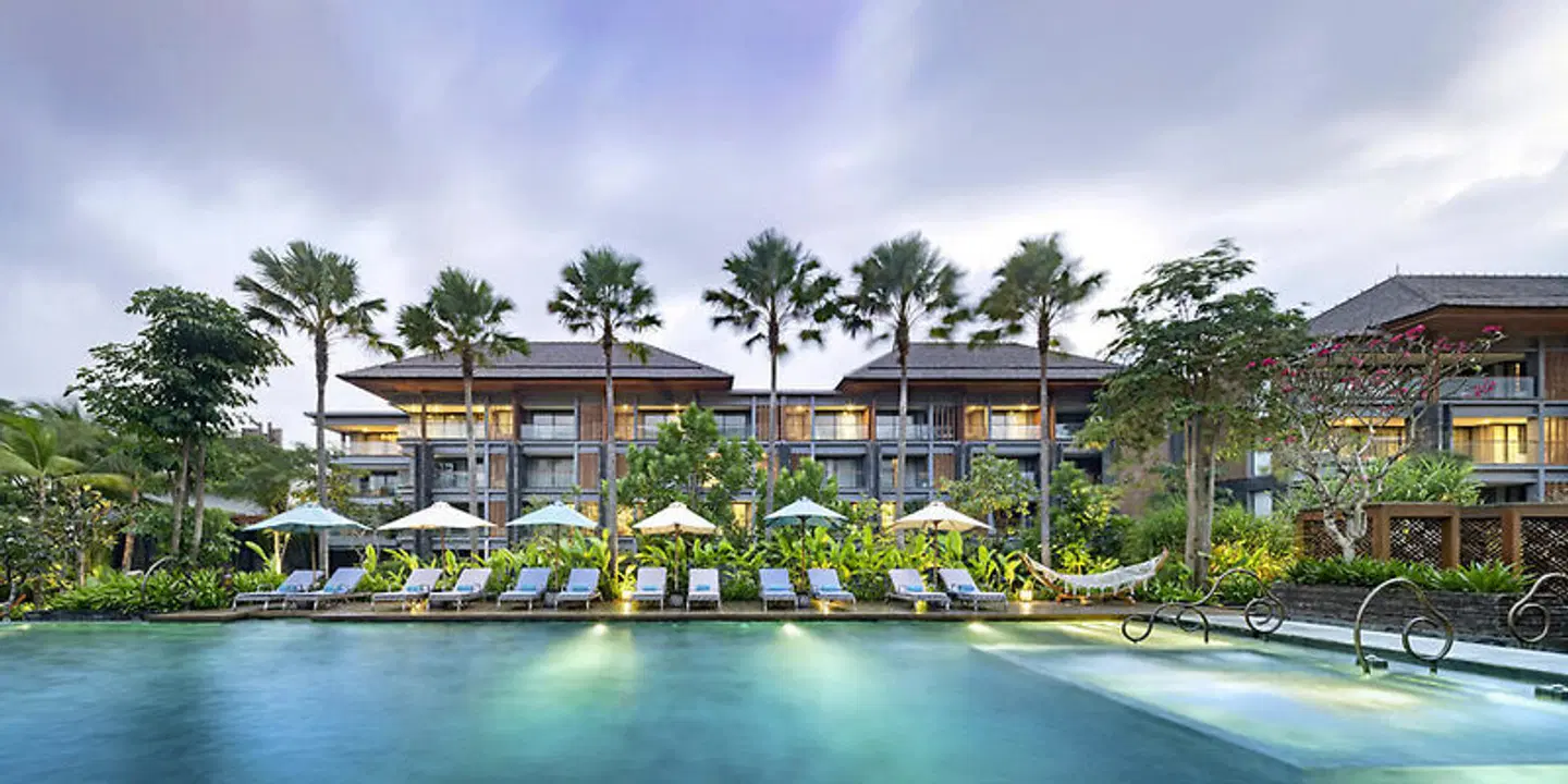Hotel Indigo Seminyak Bali Beach OUTDOOR_POOL