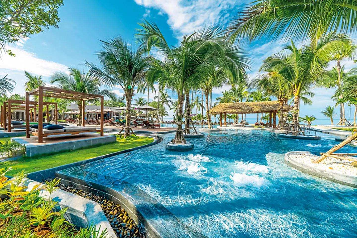 La Flora Khao Lak OUTDOOR_POOL
