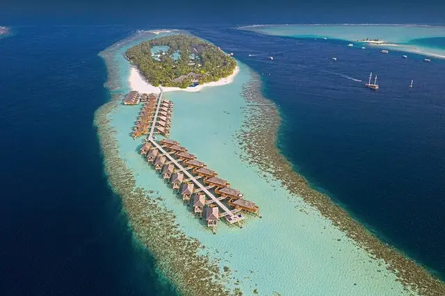 Vilamendhoo Island Resort & Spa EXTERIOR