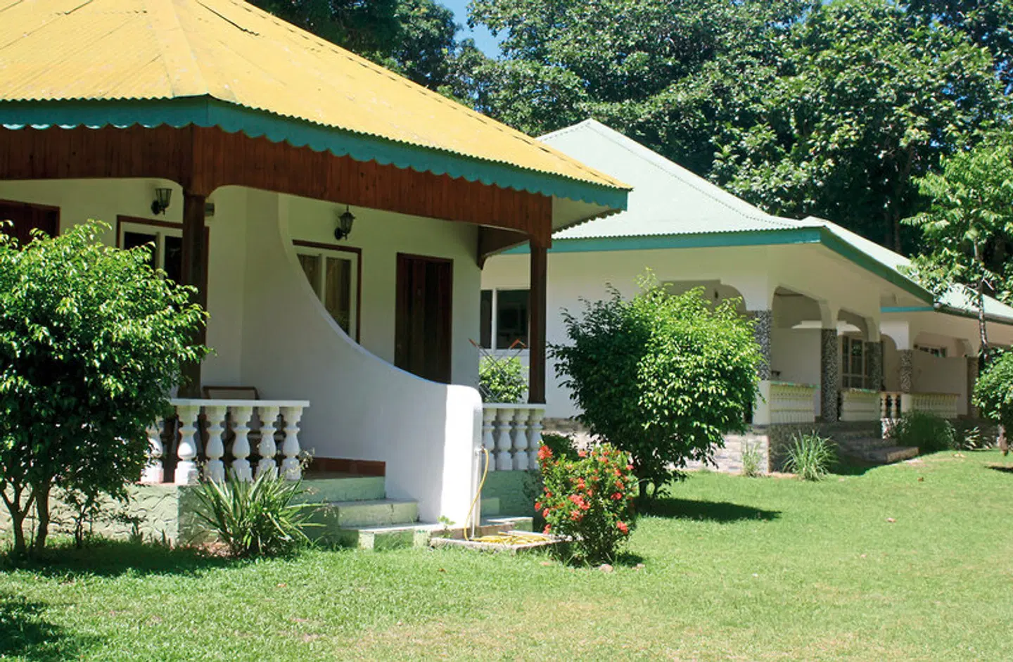 Chalets Bamboo Vert EXTERIOR