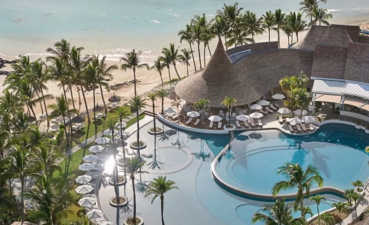 LUX* Belle Mare OUTDOOR_POOL