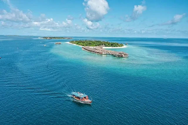 Kudafushi Resort & Spa LANDSCAPE
