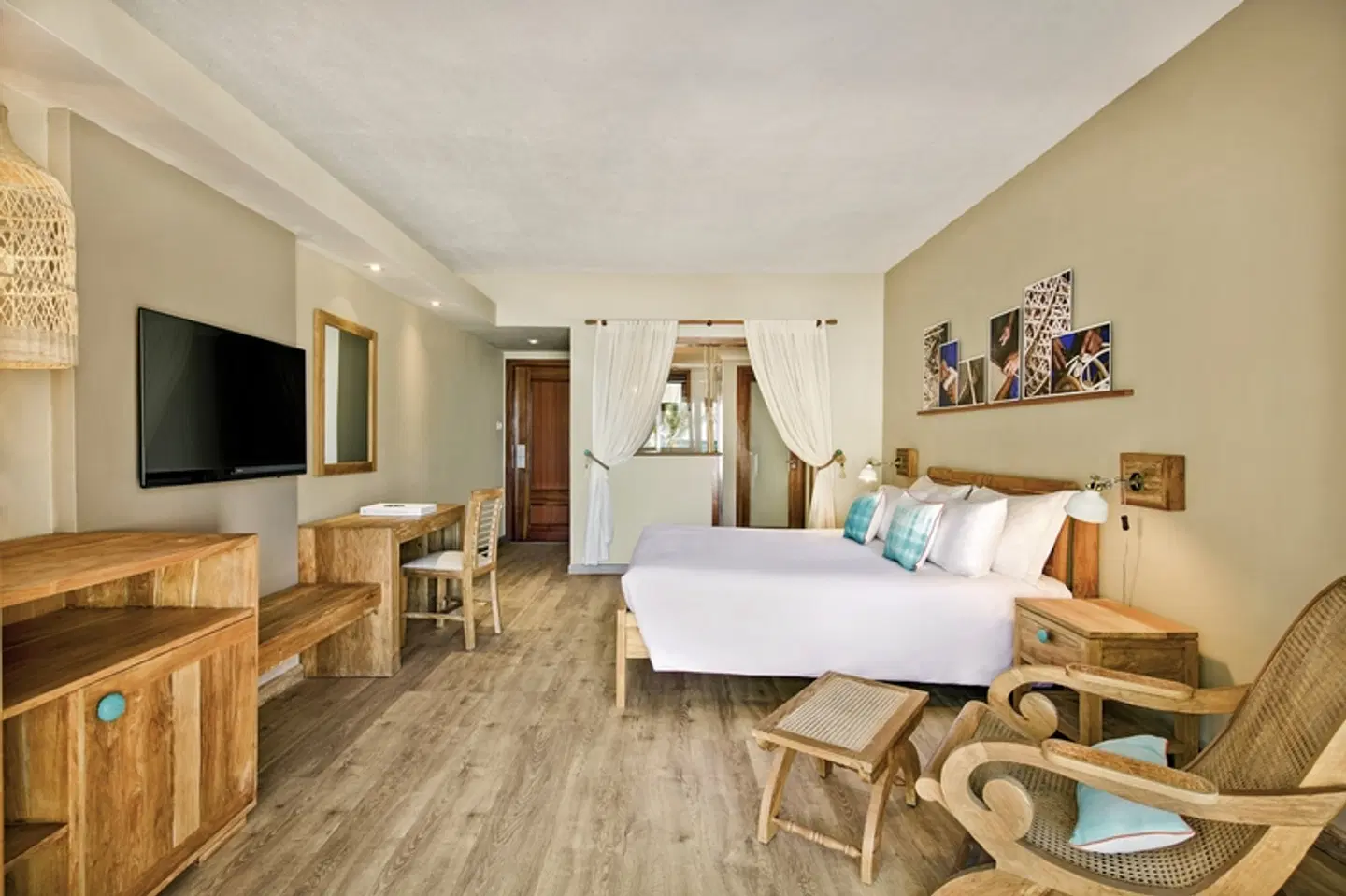 C Mauritius ROOM_EXAMPLE