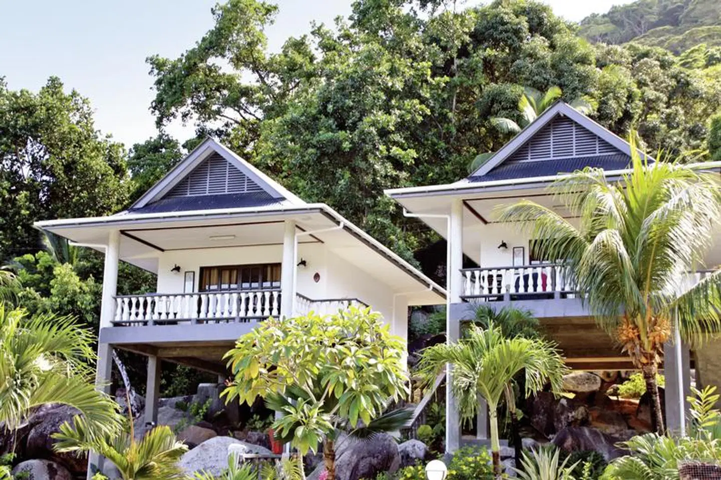 Chateau St. Cloud EXTERIOR