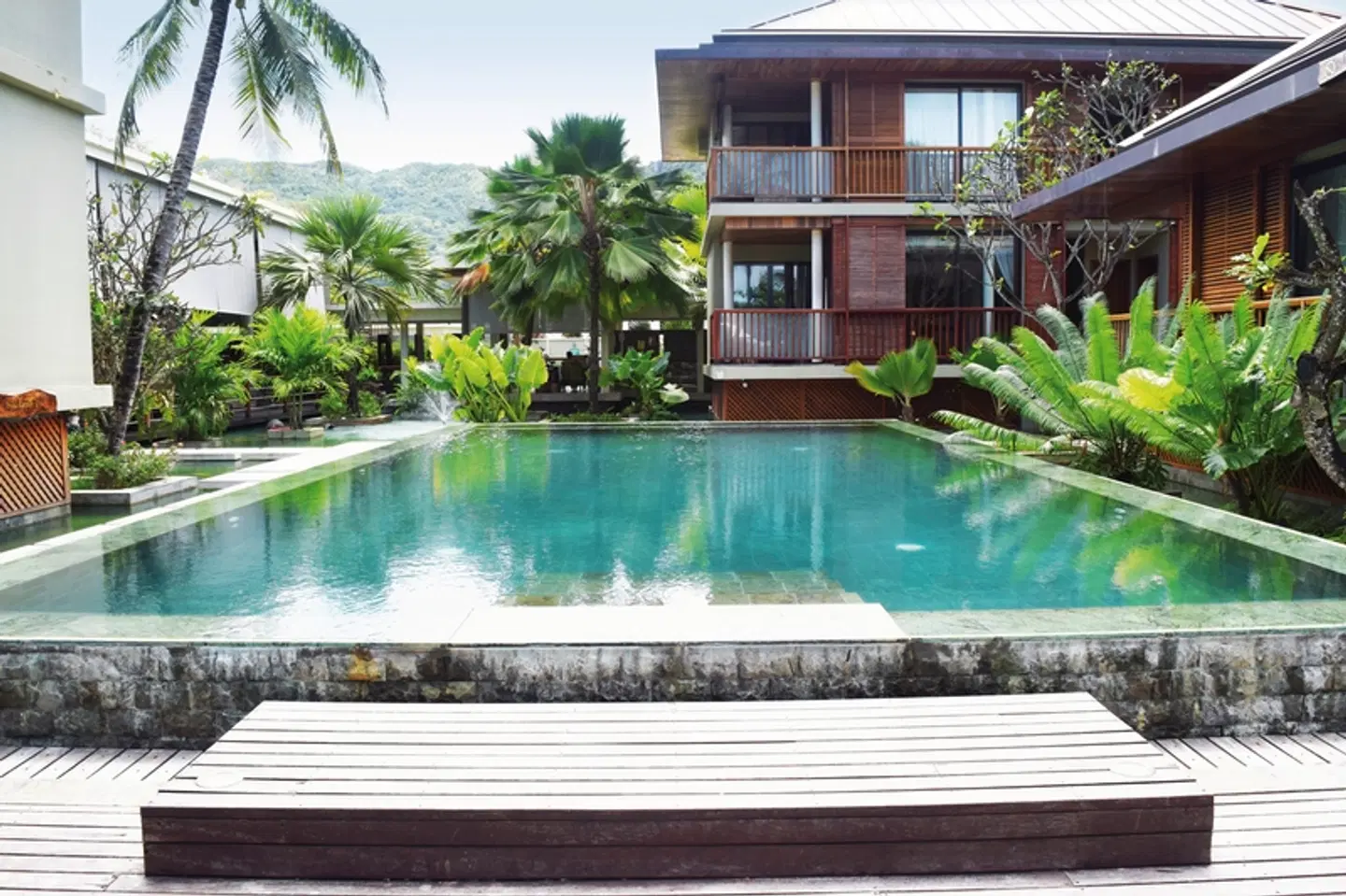 Dhevatara Beach Hotel OUTDOOR_POOL