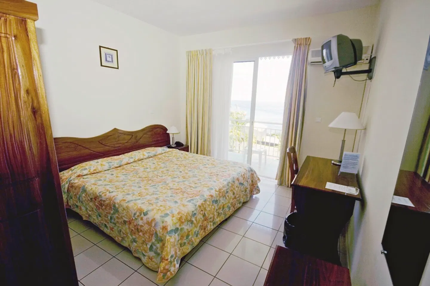 La Fournaise ROOM_EXAMPLE