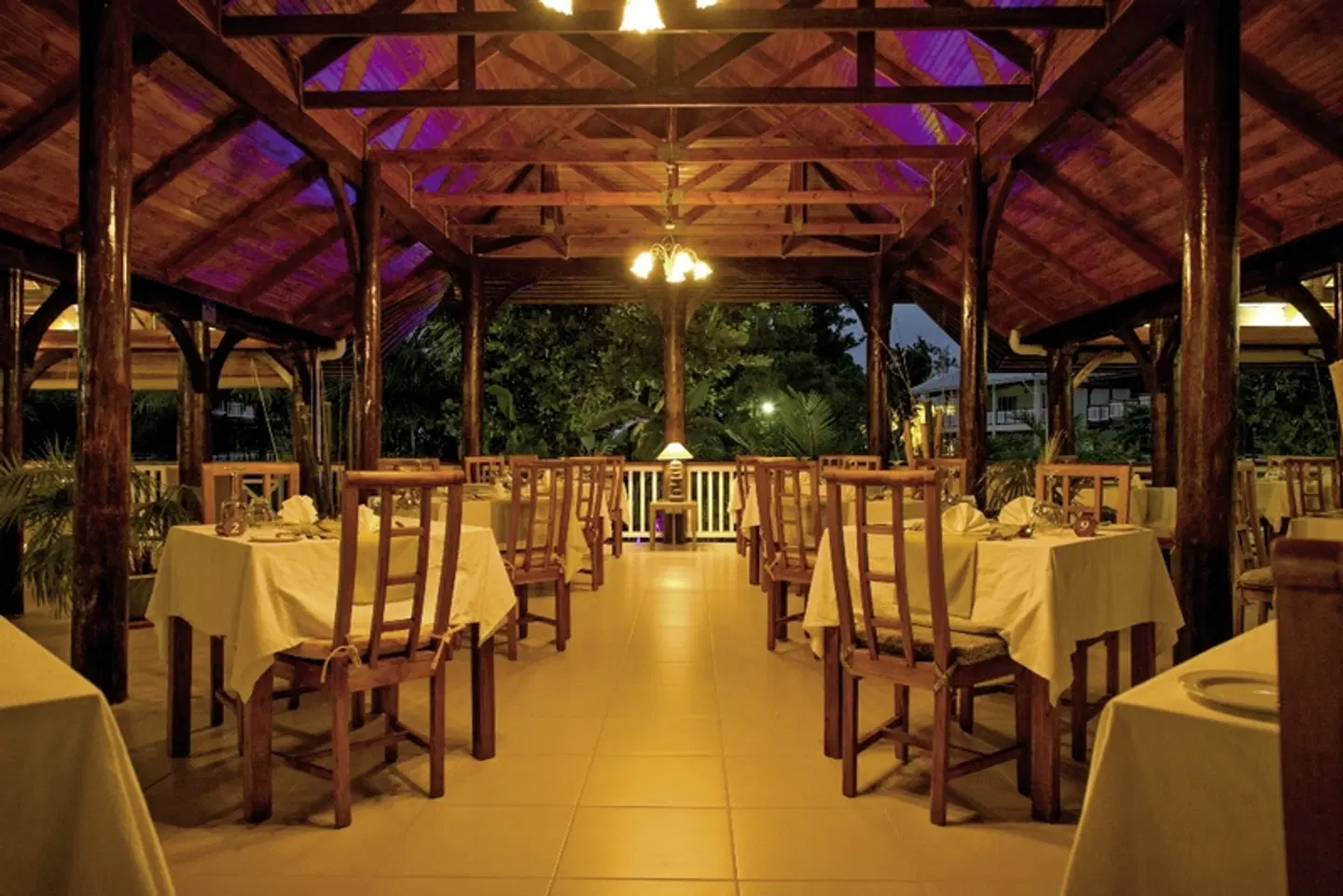 Acajou Beach Resort Restaurant