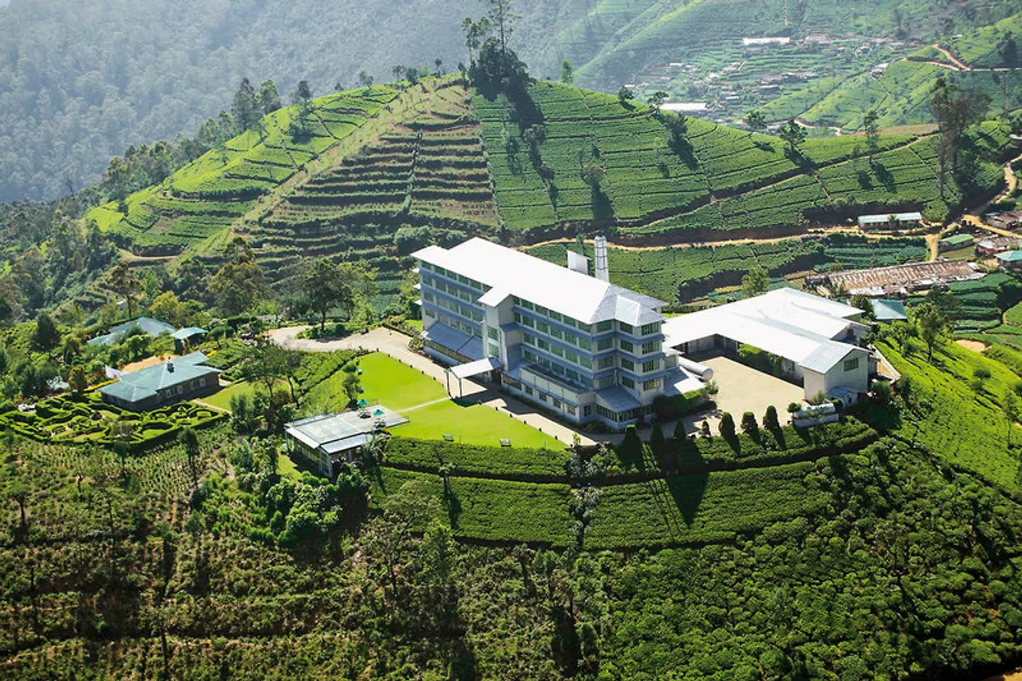 Heritance Tea Factory Hotel EXTERIOR