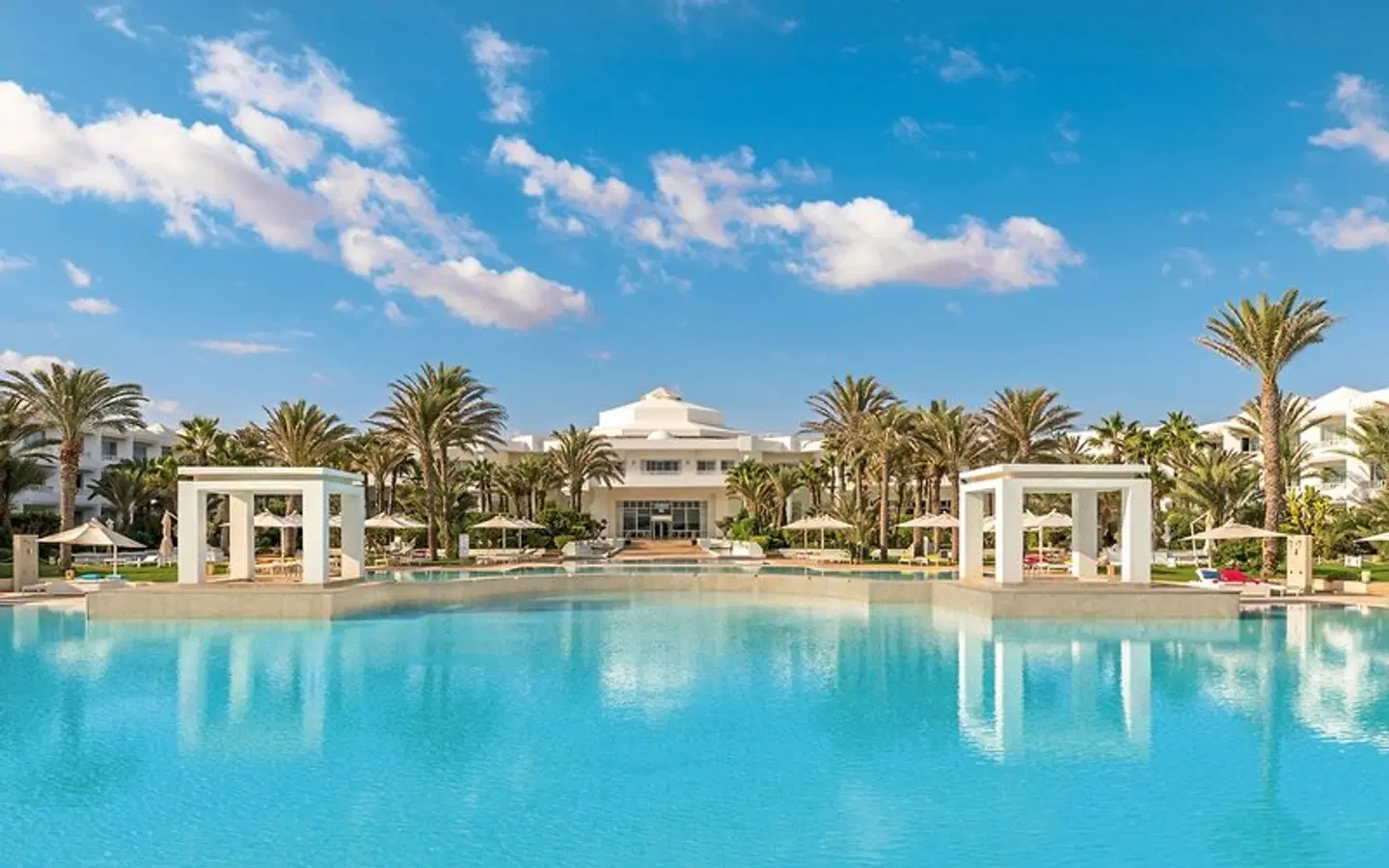 Radisson Blu Palace Resort & Thalasso OUTDOOR_POOL