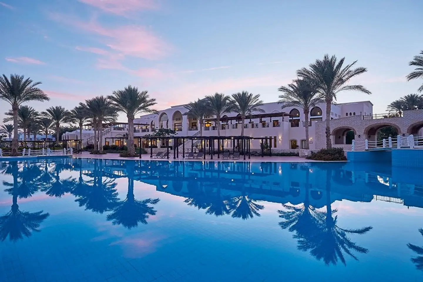 JAZ Belvedere OUTDOOR_POOL