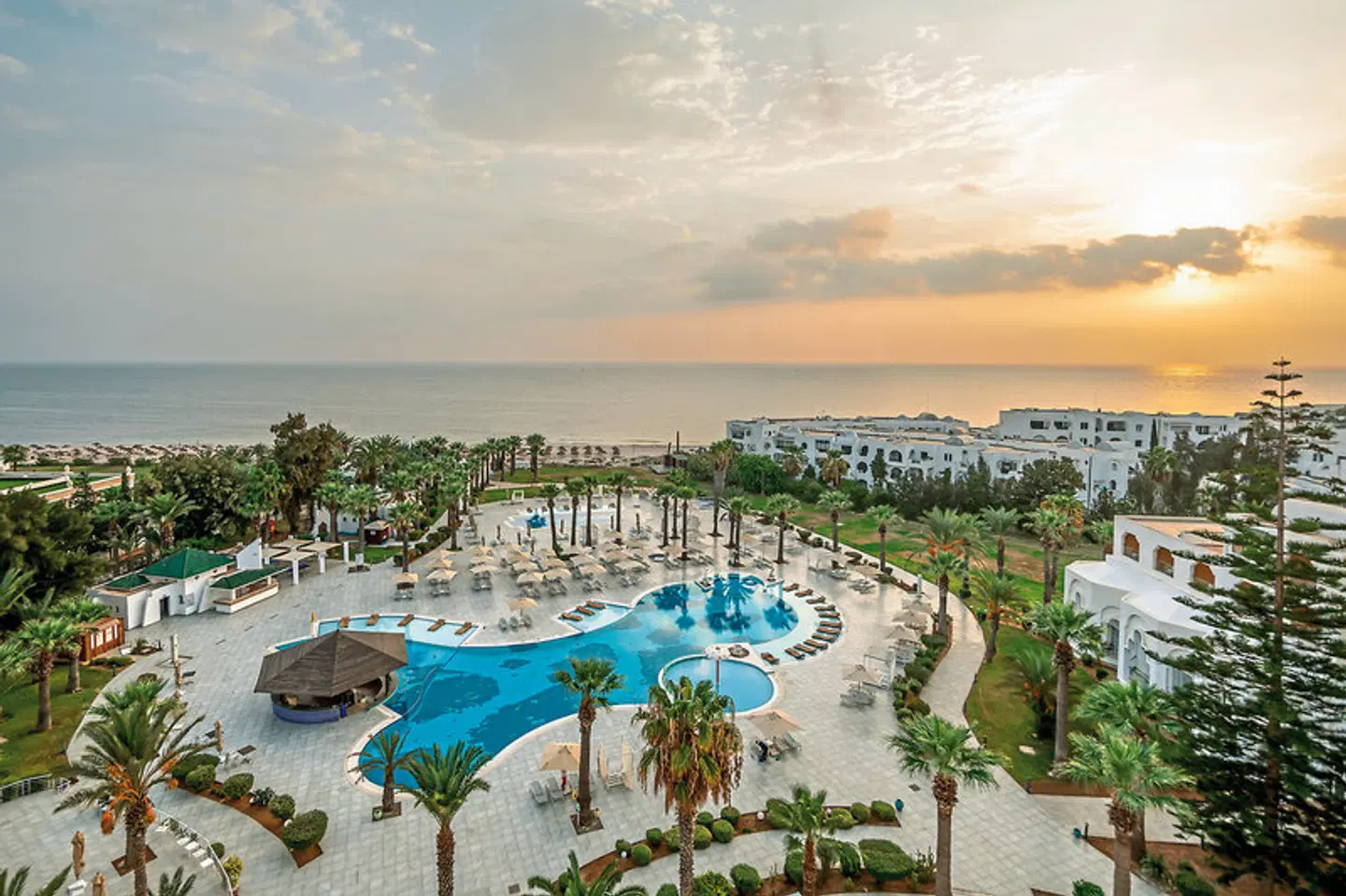 Marhaba Palace OUTDOOR_POOL