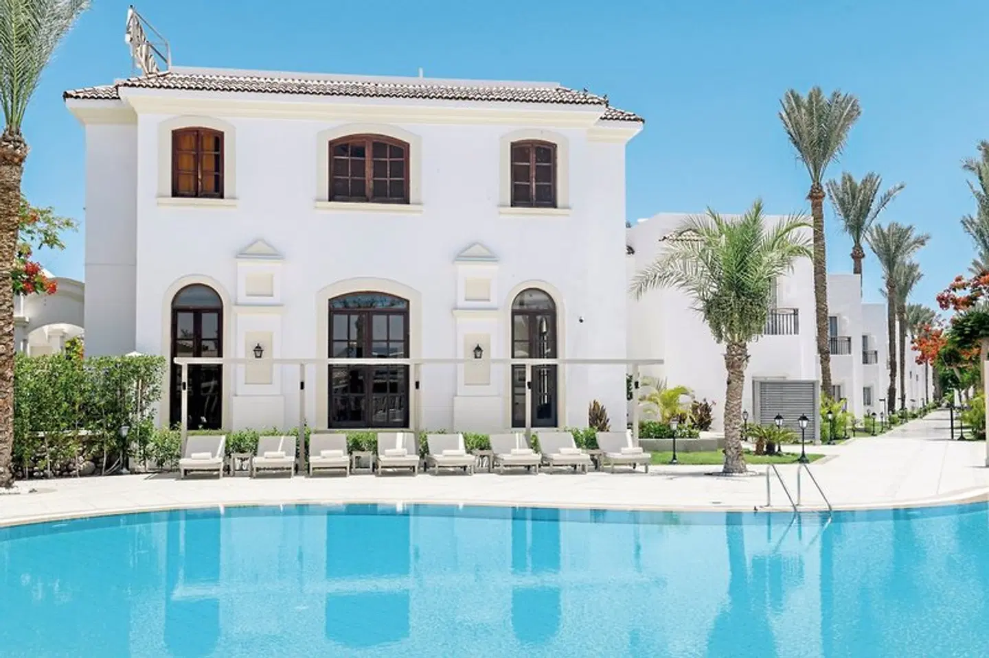 JAZ Fanara Resort & Residence OUTDOOR_POOL
