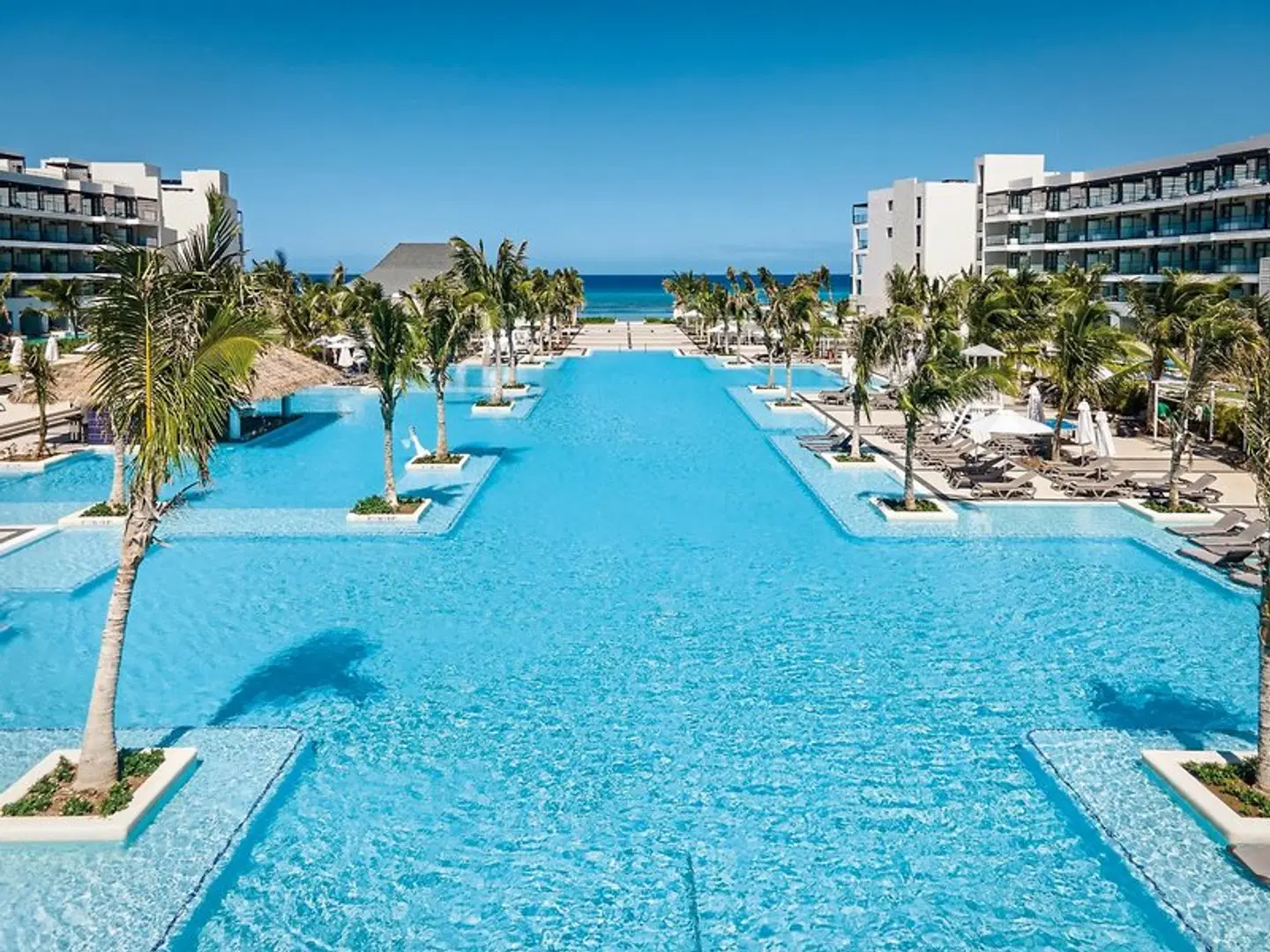 Ocean Eden Bay OUTDOOR_POOL