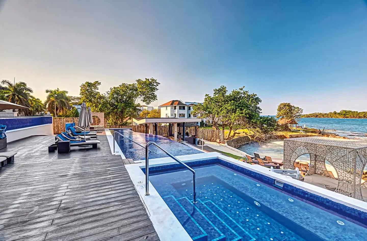 Grand Lido Negril Au-Naturel, An Autograph Collection All-Inclusive Resort OUTDOOR_POOL