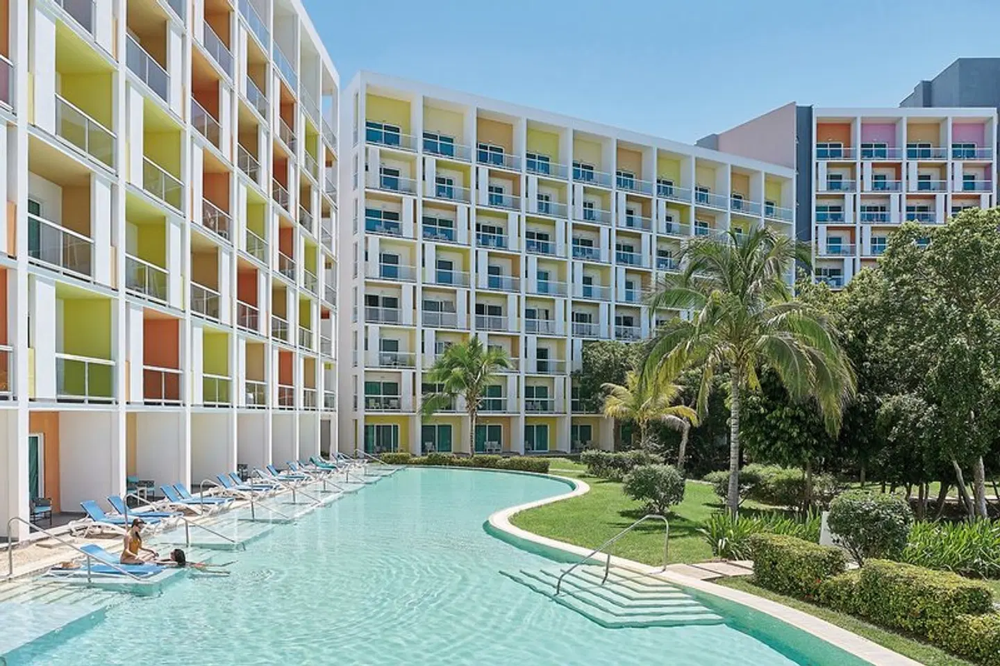 Bella Vista OUTDOOR_POOL