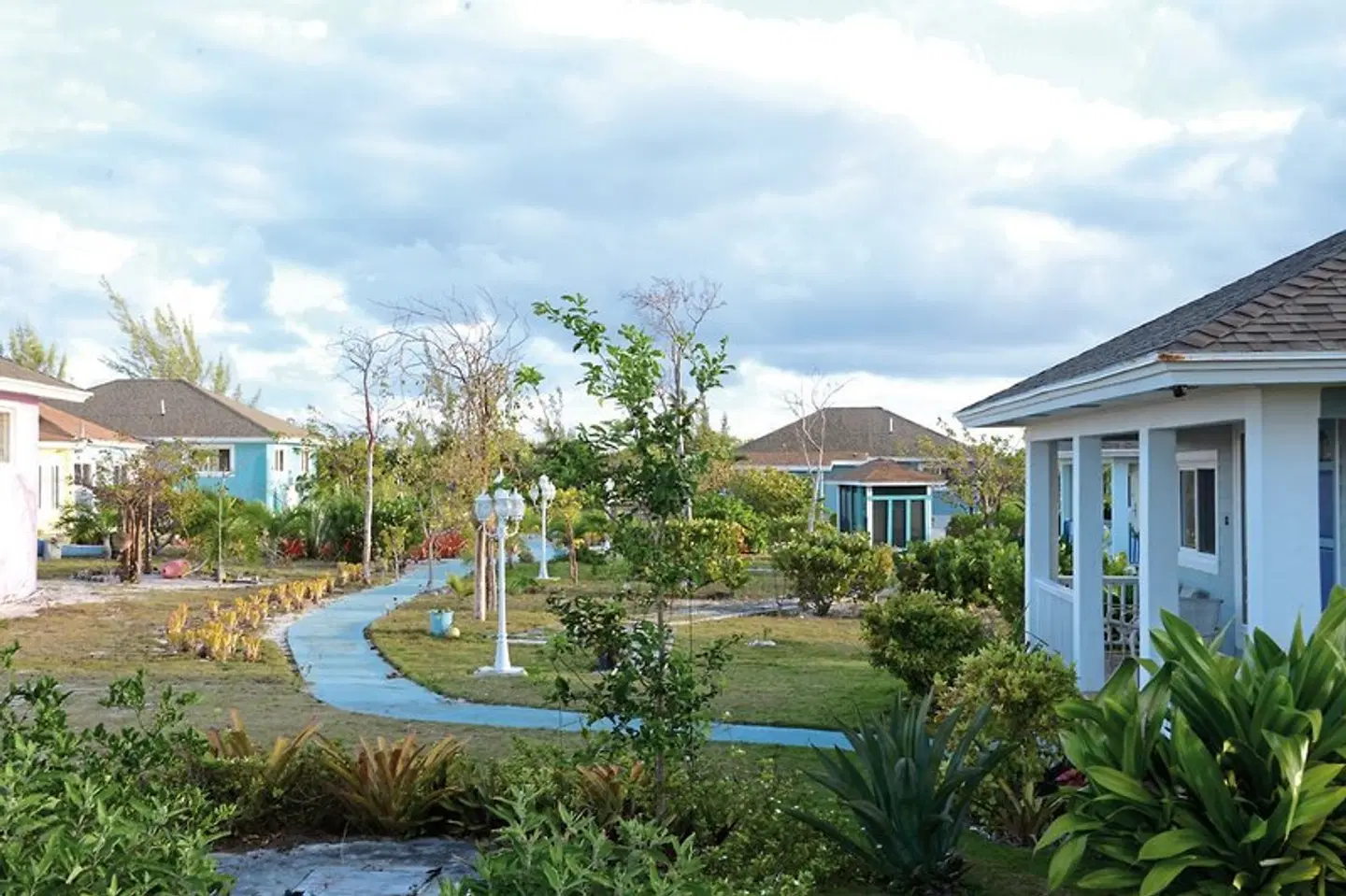 Rollezz Villas Beach Resort Garten