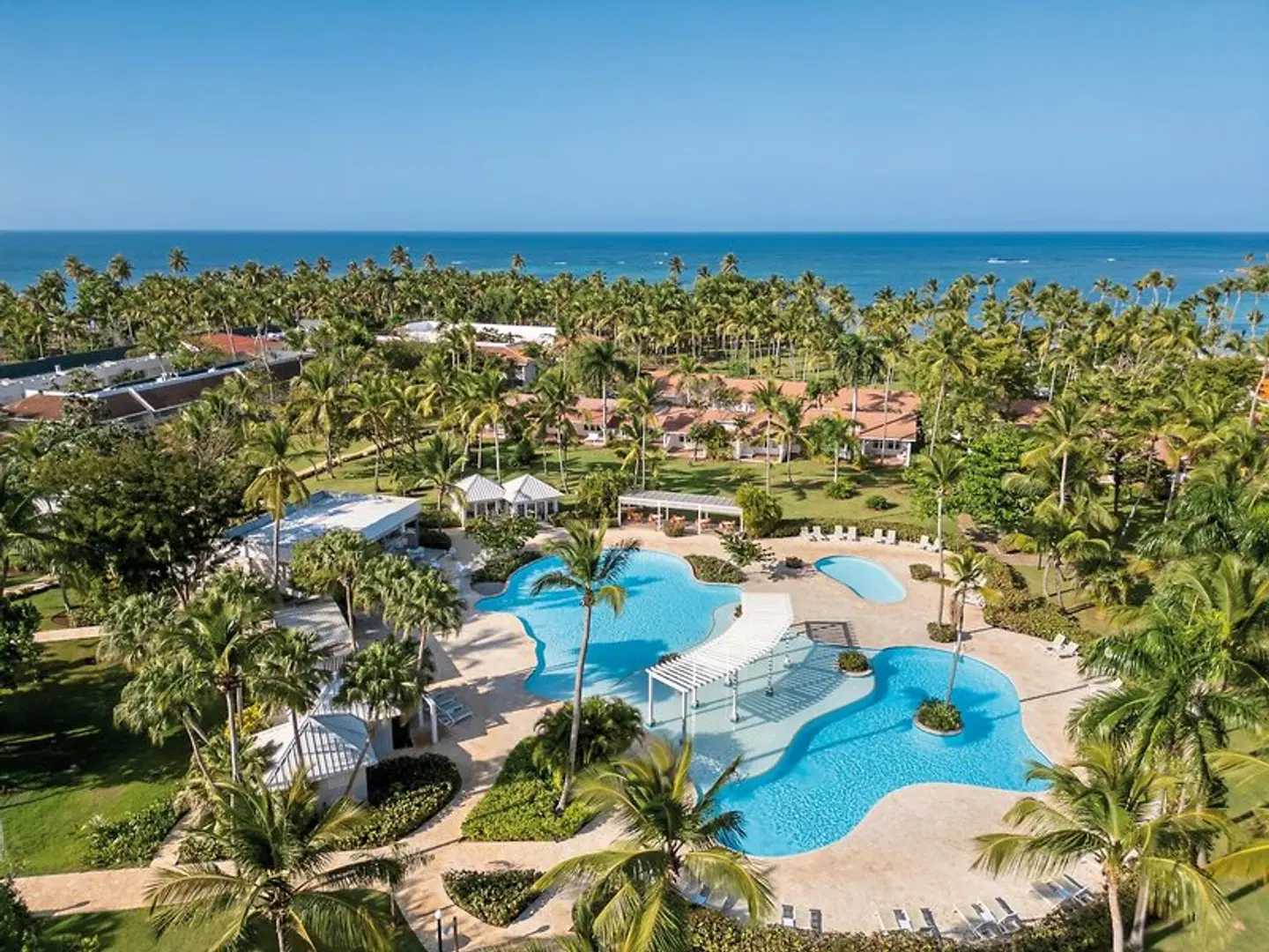 Wyndham Alltra Samaná OUTDOOR_POOL