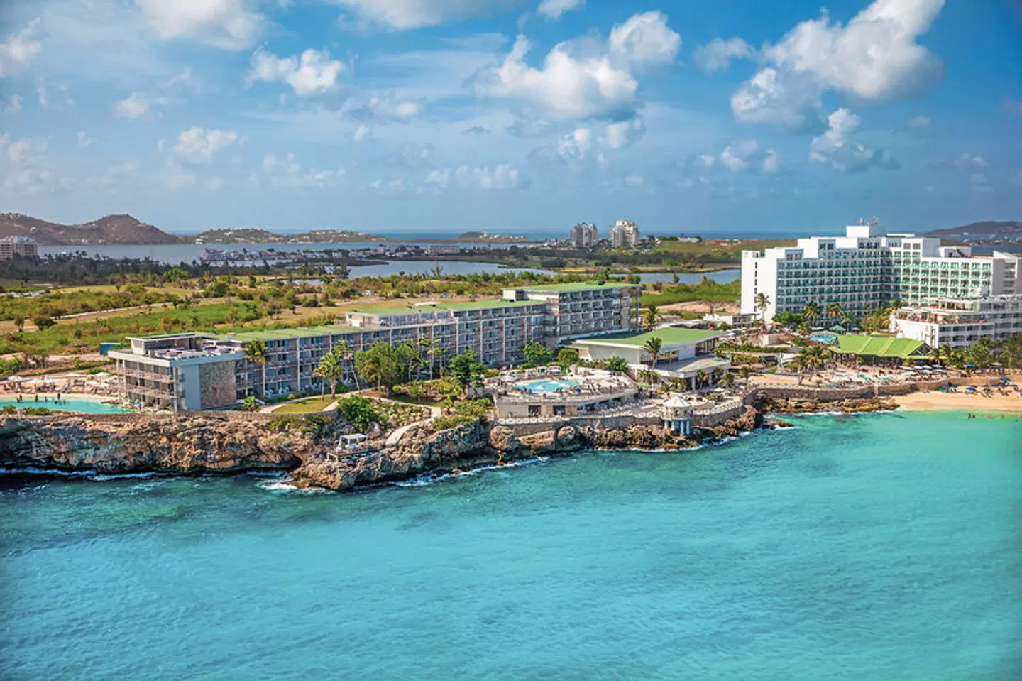 Sonesta Maho Beach Resort, Casino & Spa EXTERIOR