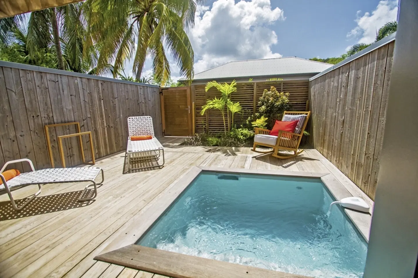 French Coco Luxury Boutique Hotel OUTDOOR_POOL