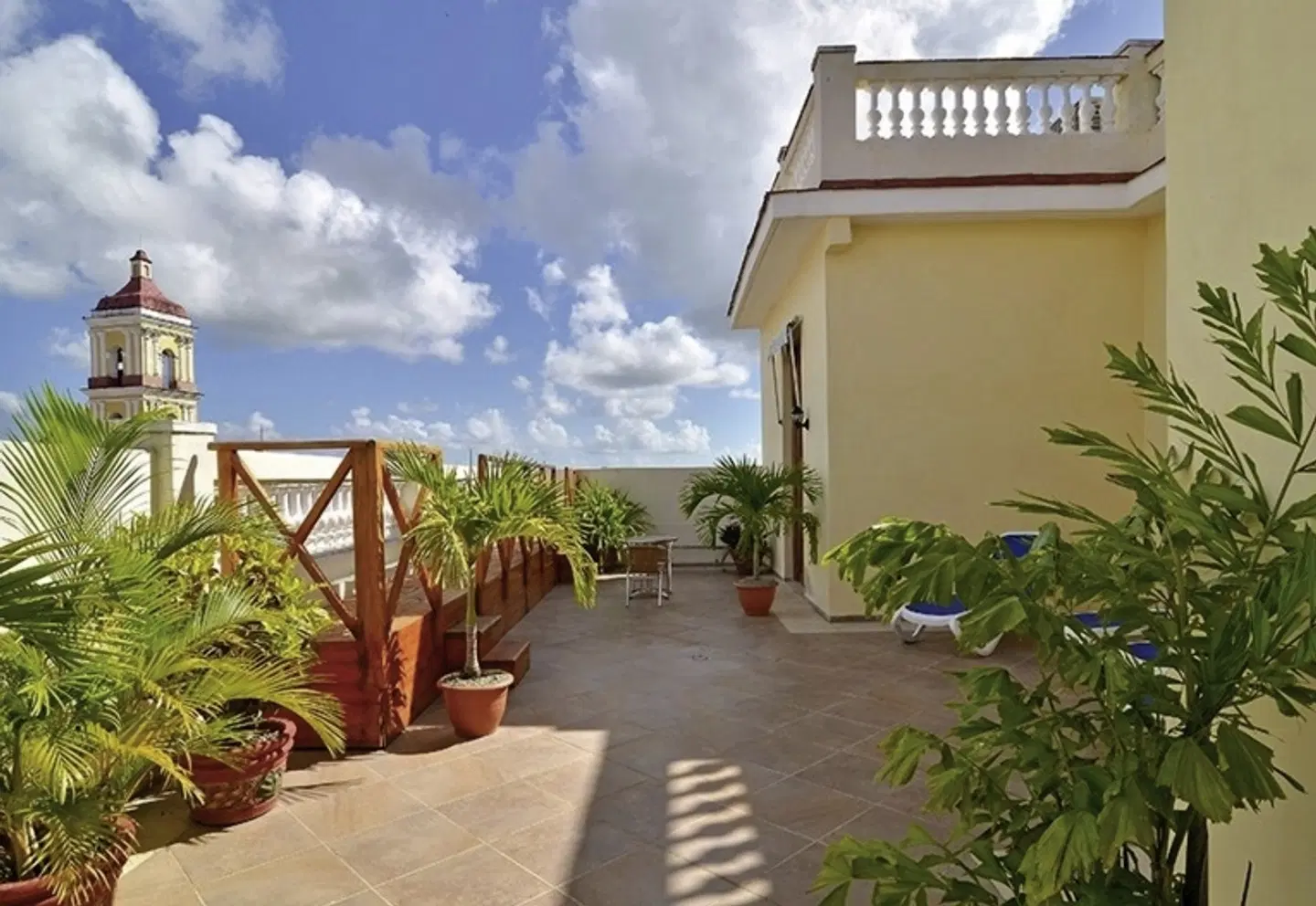 E Barcelona EXTERIOR