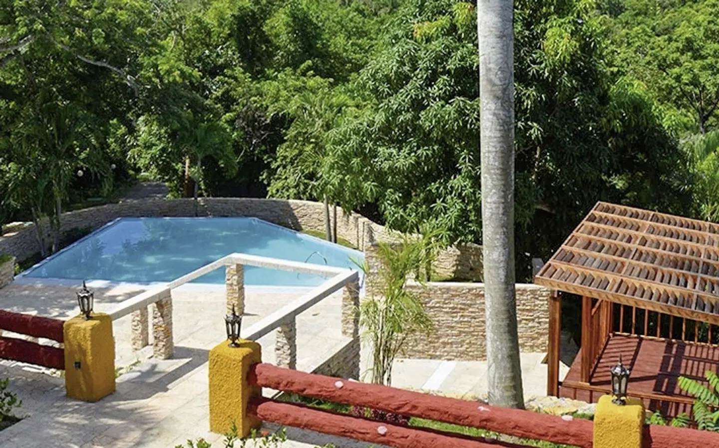 Castillo en las Nubes OUTDOOR_POOL