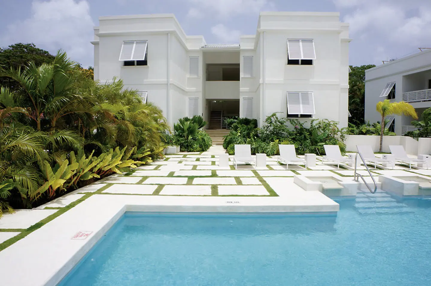Mullins Grove EXTERIOR