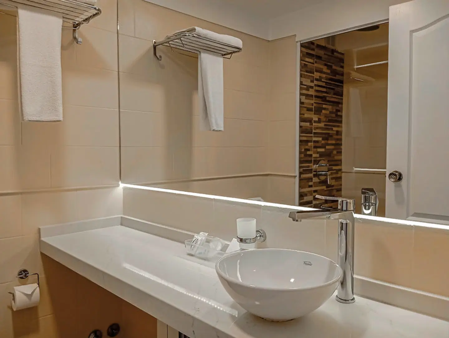 Cilene del Faro Suites & Spa Badezimmer