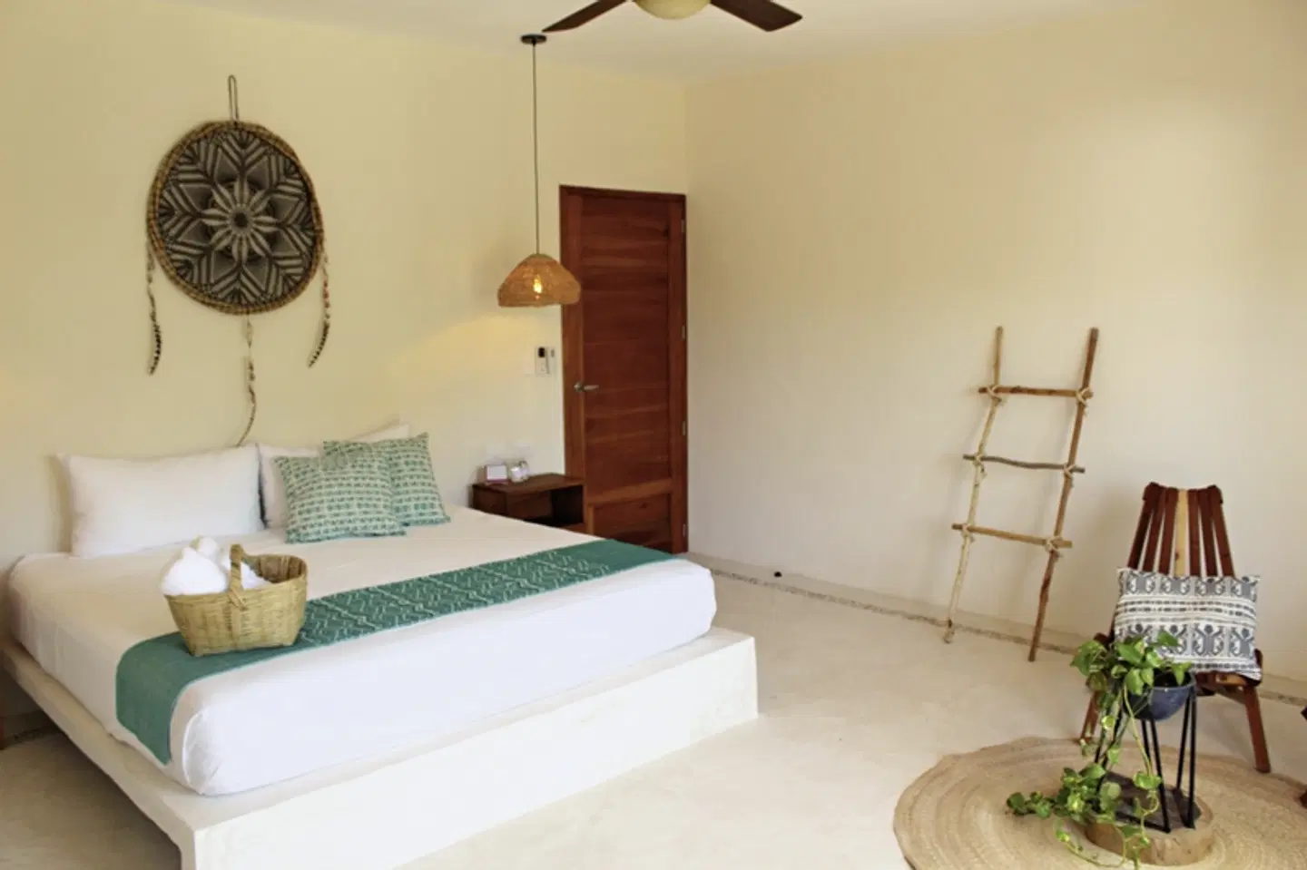 Tierra Mia ROOM_EXAMPLE