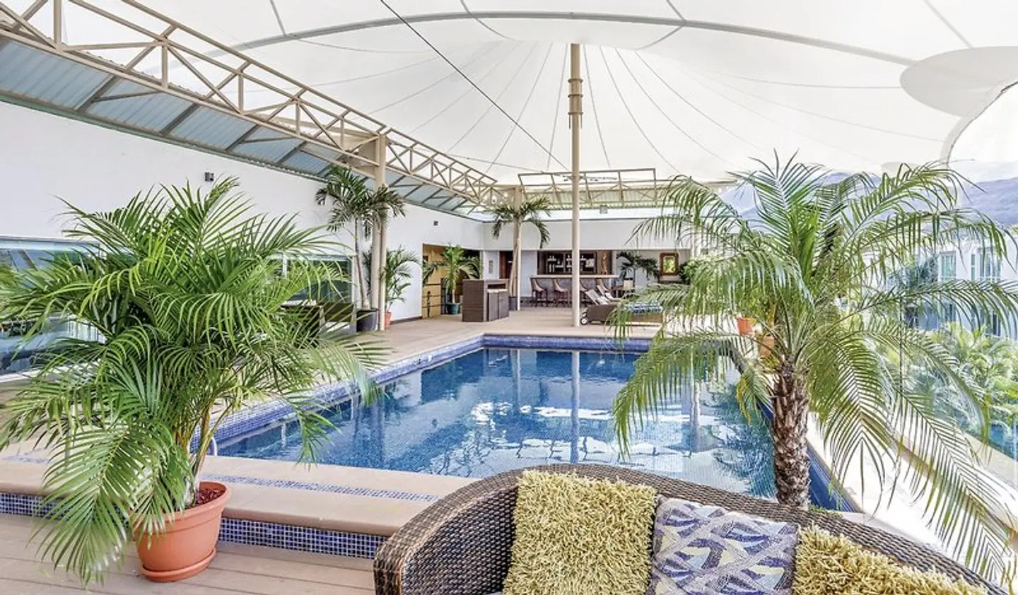 Studio Hotel Hallenbad