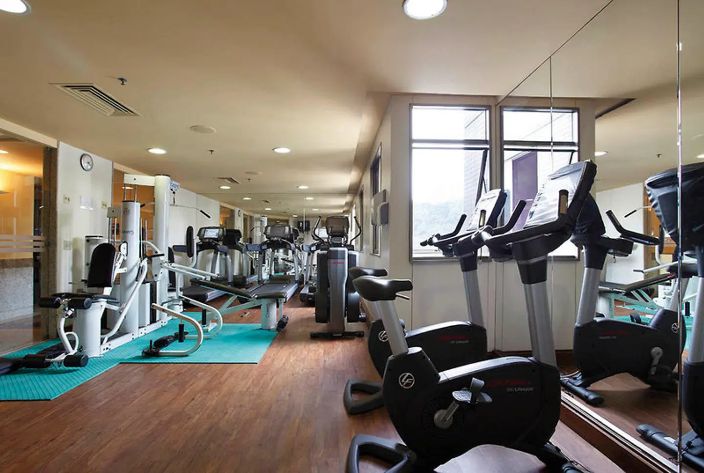 Windsor Plaza SPORTS_AND_LEISURE
