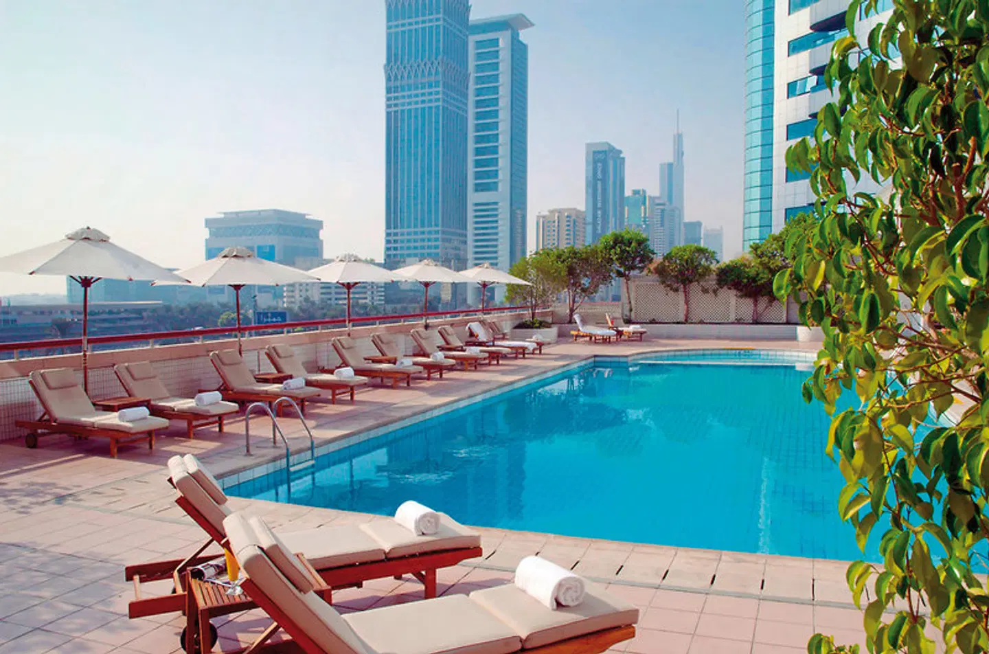 Millennium Plaza Downtown Hotel OUTDOOR_POOL