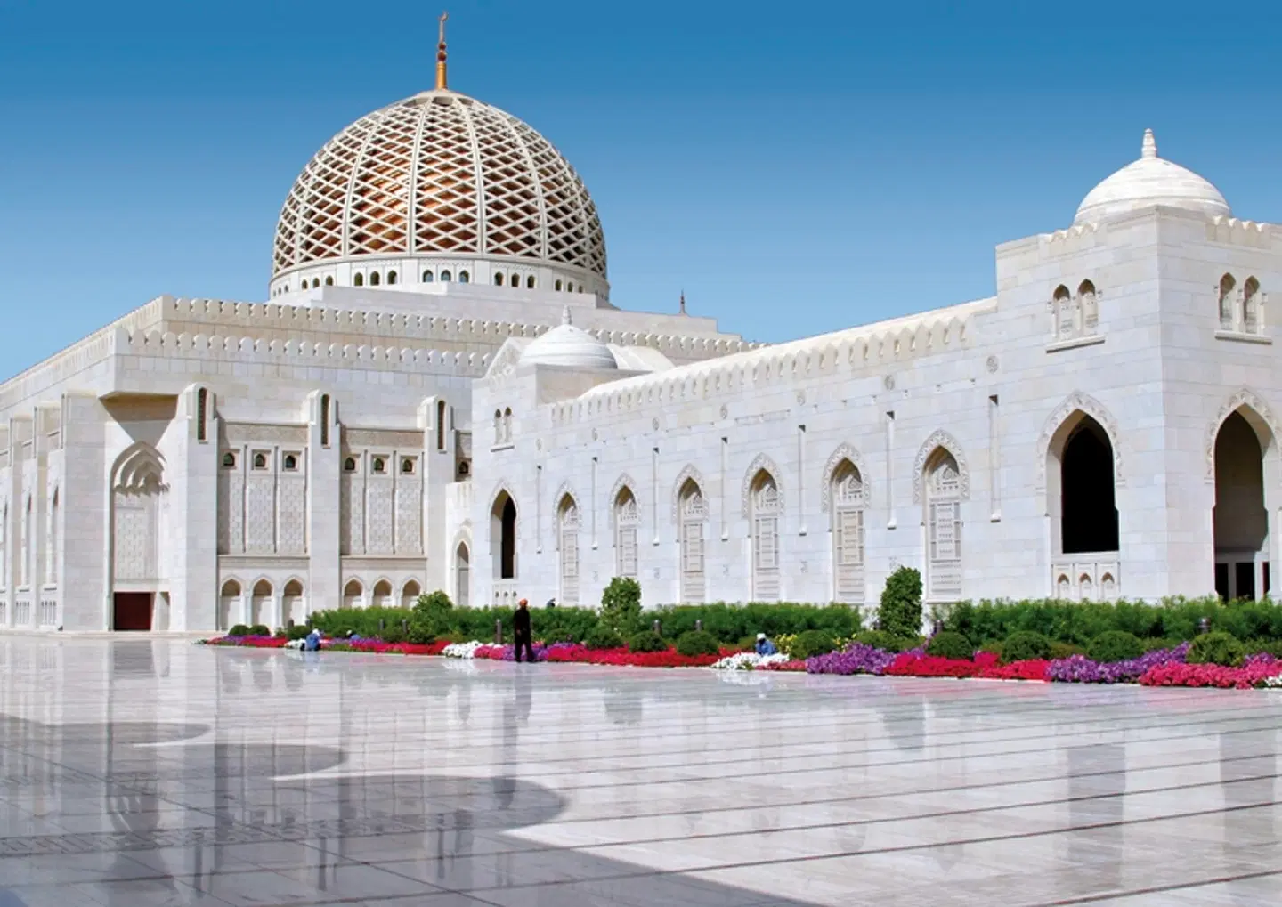 Arabische Kontraste: Unterwegs von Muscat nach Dubai EXTERIOR