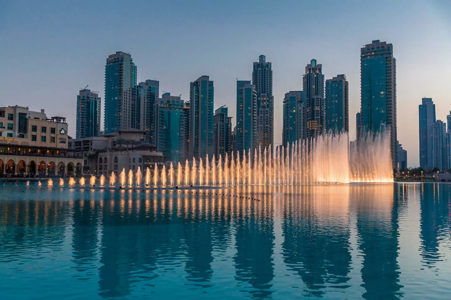 Höhepunkte der Emirate OUTDOOR_POOL