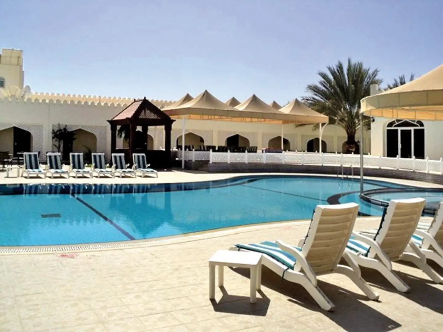 Al Diyar Hotel OUTDOOR_POOL