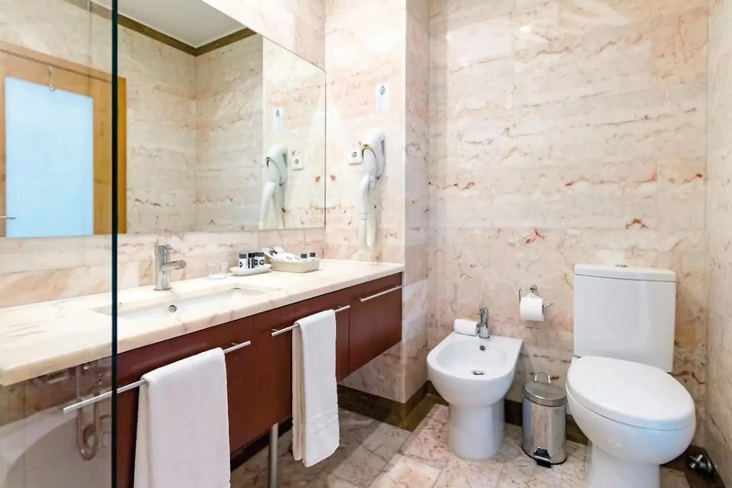 OCA Flores & Vitória Village Hotel Badezimmer