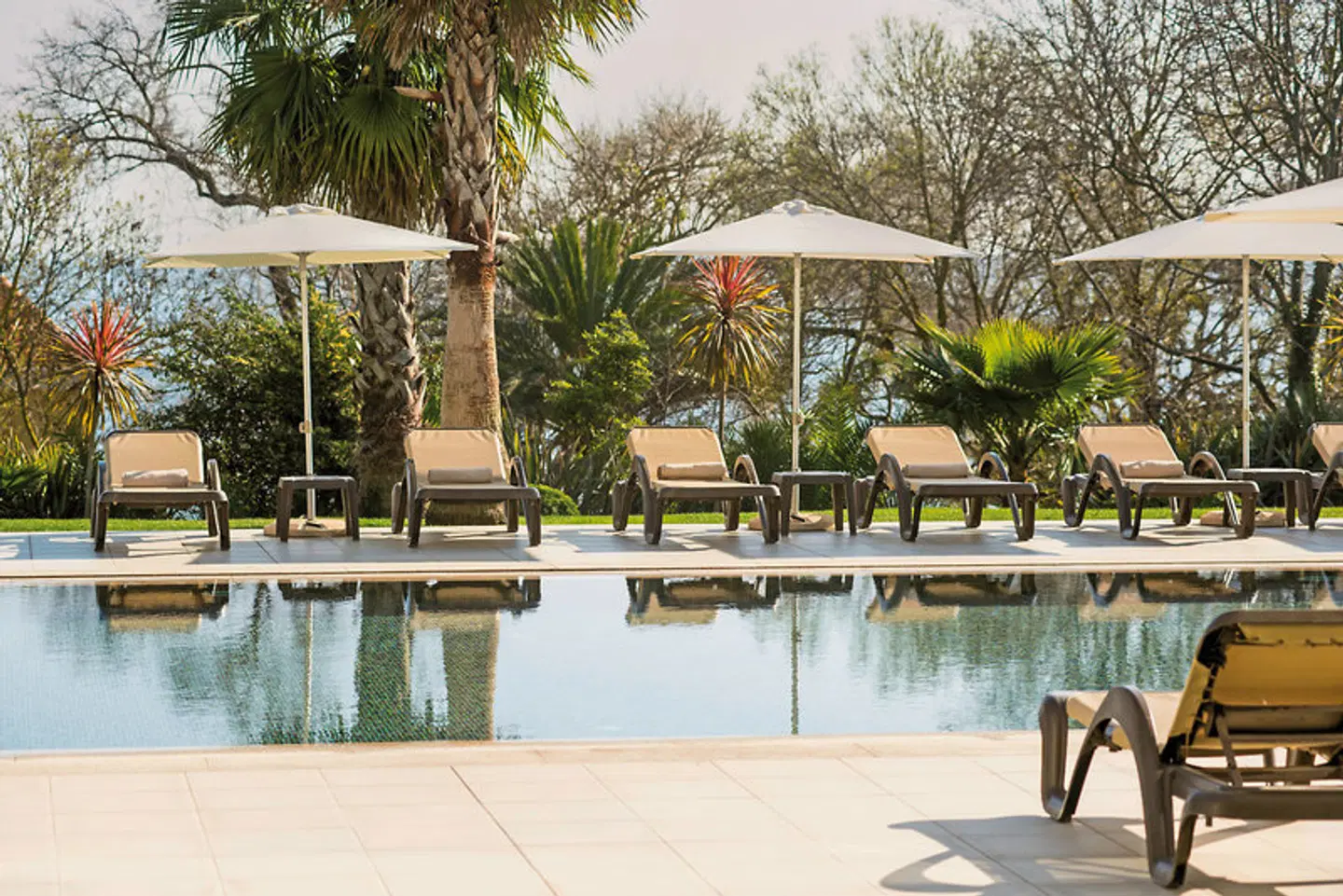 Vila Galé Collection Palacio dos Arcos OUTDOOR_POOL