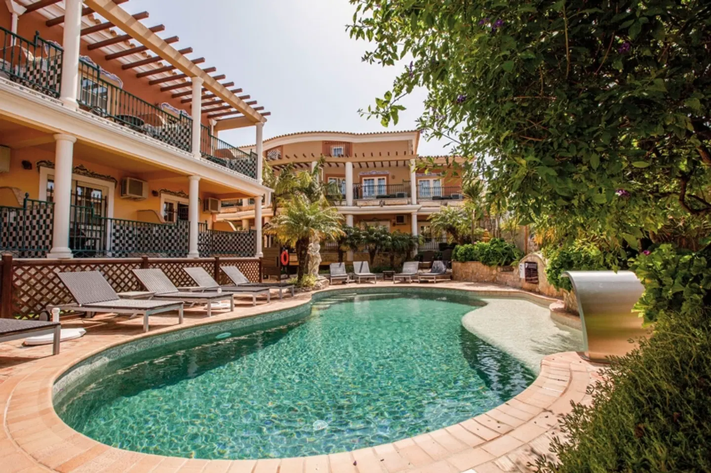 Charming Residence Dom Manuel I OUTDOOR_POOL