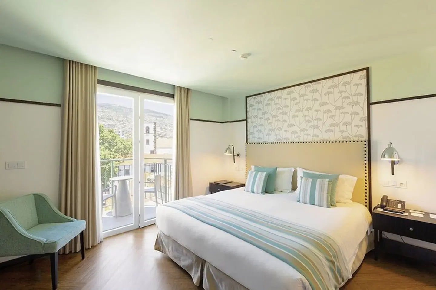 Castanheiro Boutique Hotel ROOM_EXAMPLE