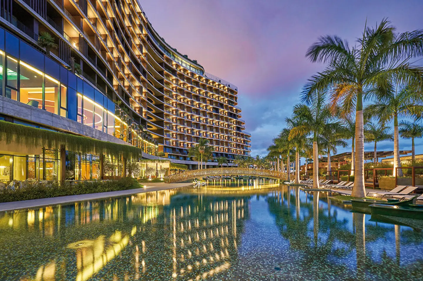 Savoy Palace OUTDOOR_POOL