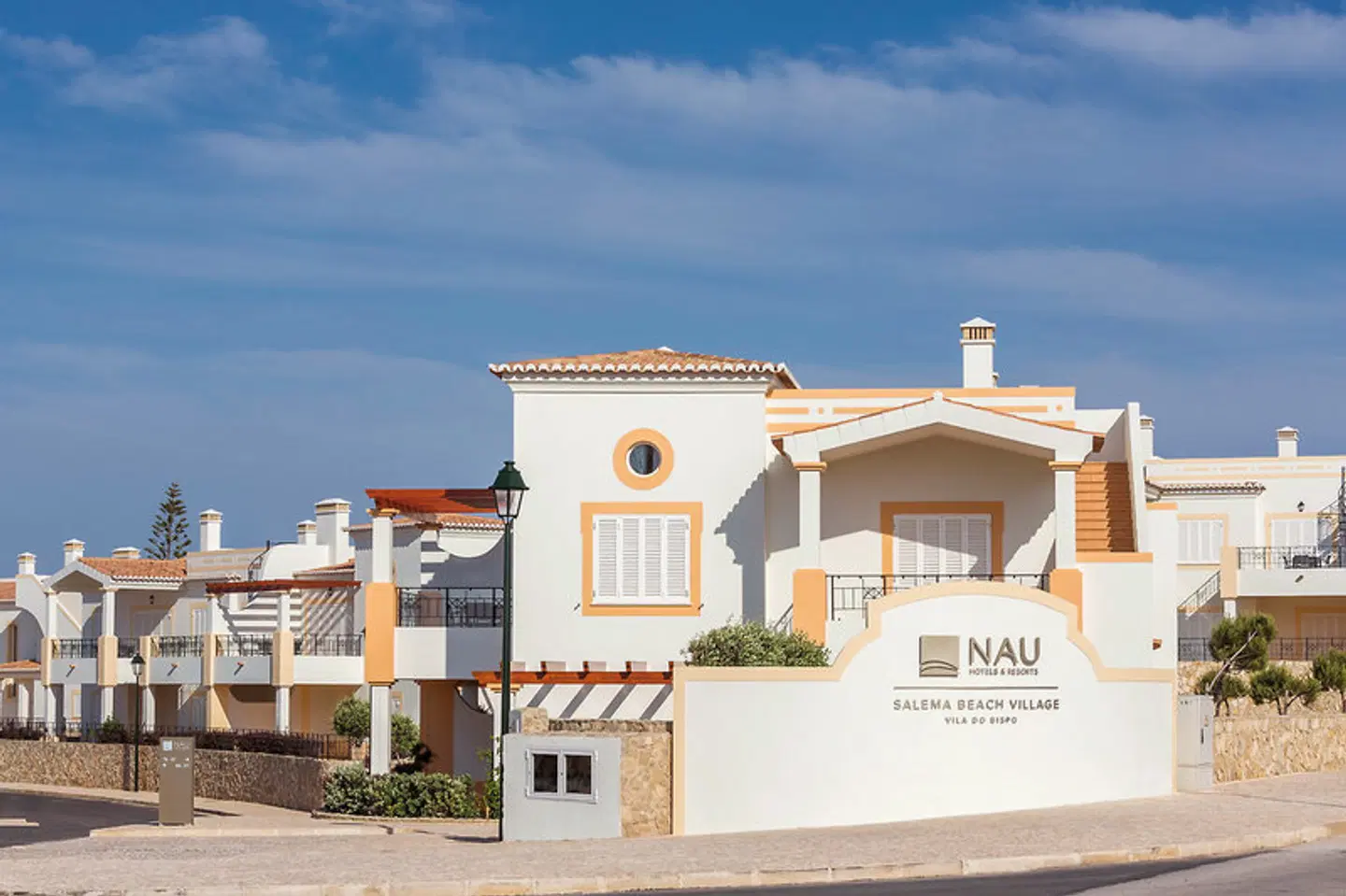 NAU Salema Beach Village EXTERIOR