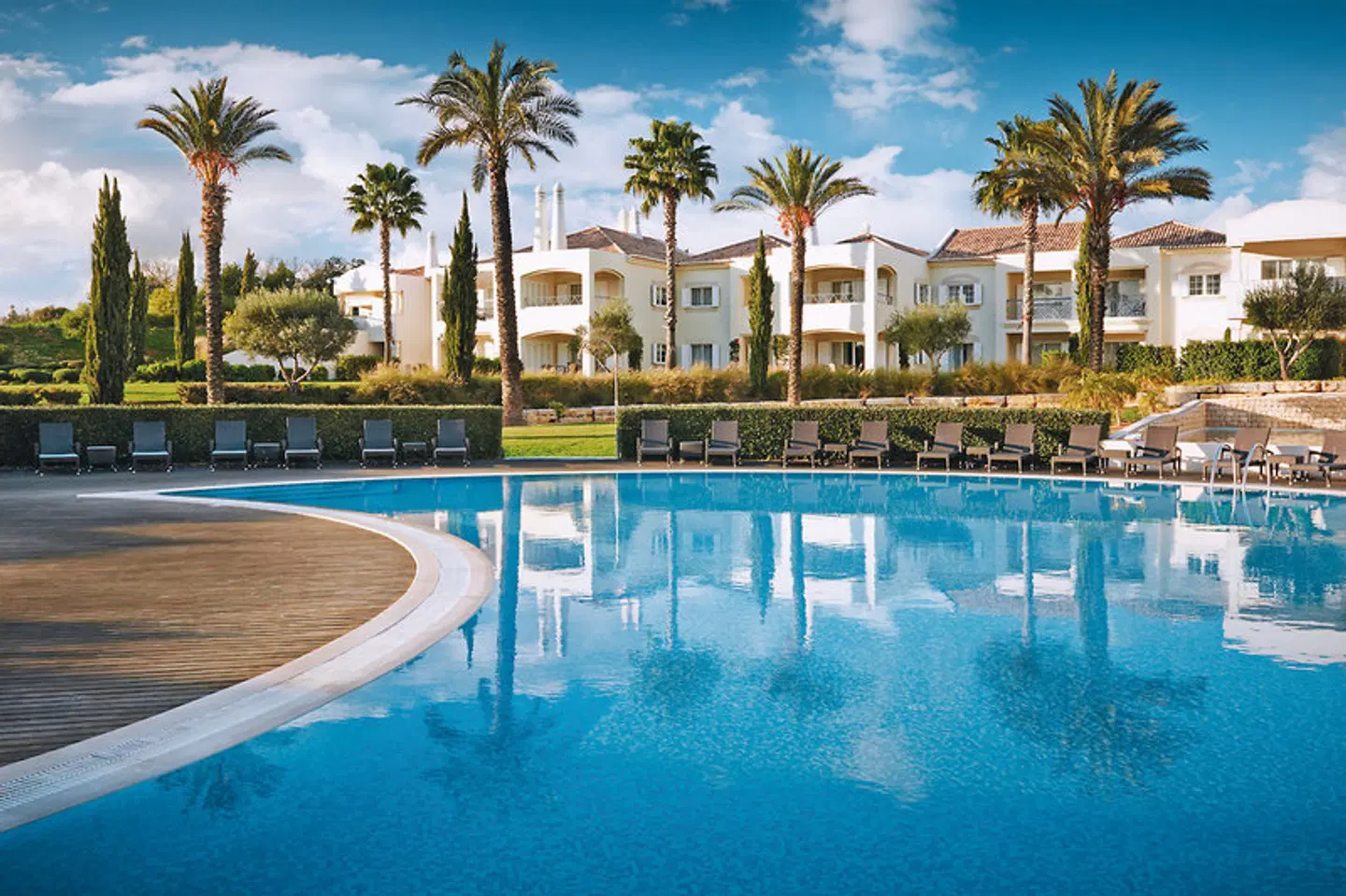 Vale d'Oliveiras Quinta Resort & Spa OUTDOOR_POOL