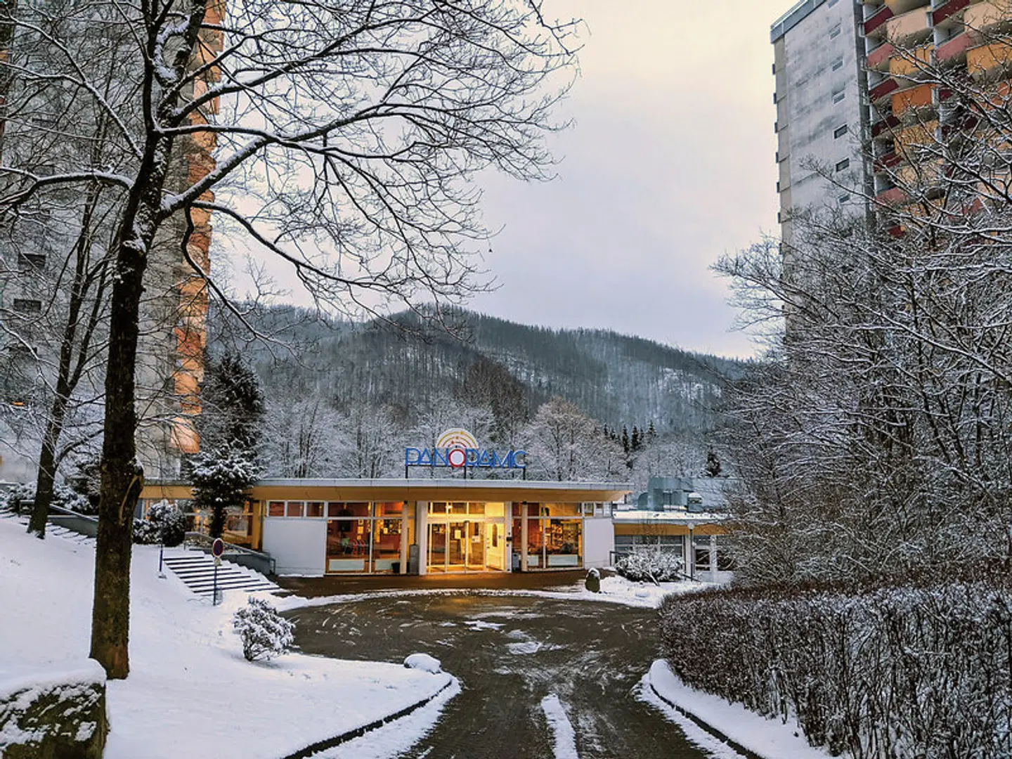 Panoramic Hotel - Ihr Apartmenthotel Terrasse