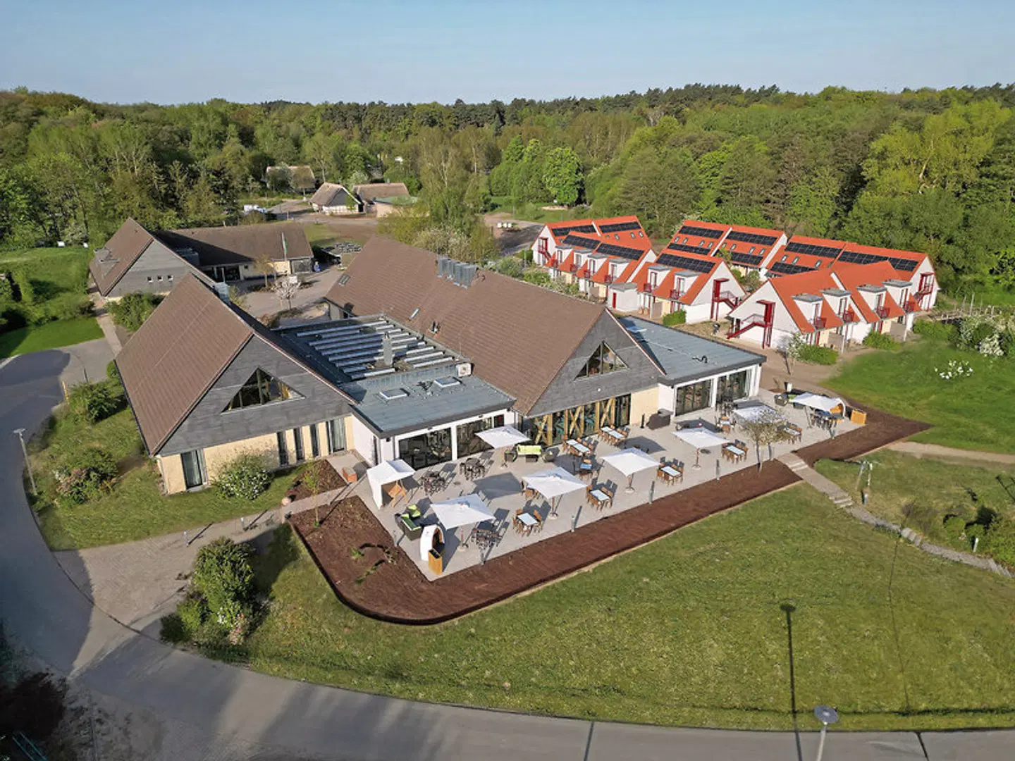 BEECH Resort Plauer See EXTERIOR