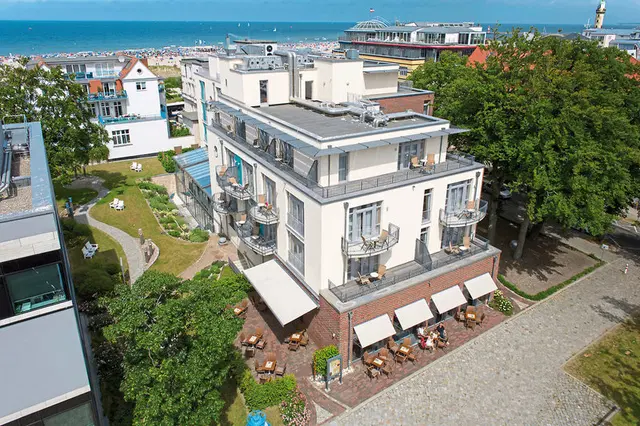 Park-Hotel Hübner EXTERIOR