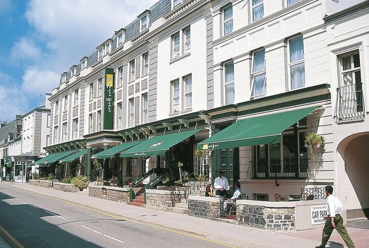 Royal Hotel EXTERIOR