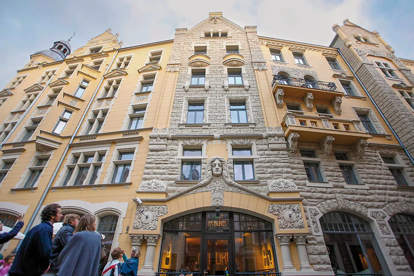 Neiburgs EXTERIOR